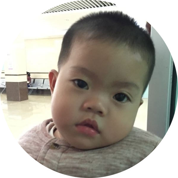 （基金会成立前） 2015年6月，女婴4个月，诊断为先天性心脏病（室间隔缺损），手术费用预计6万元，基金会发起人邝子平先生资助4万元。<div>&nbsp;</div>